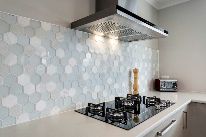 Tips to Choose the Best Splashbacks for Kitchen