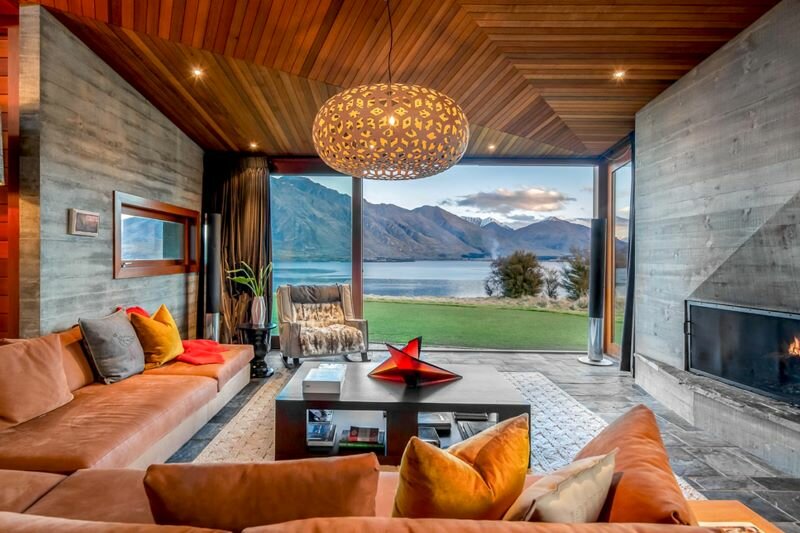 Best areas to buy luxury homes for renting on Airbnb